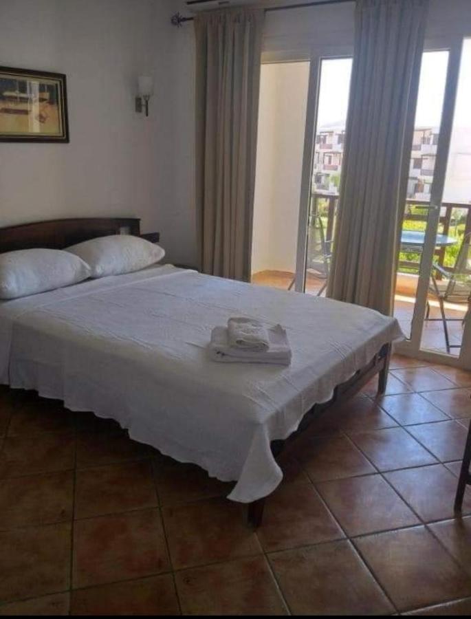 Mirador Golf 1 Apartment Cabo Negro Exterior photo